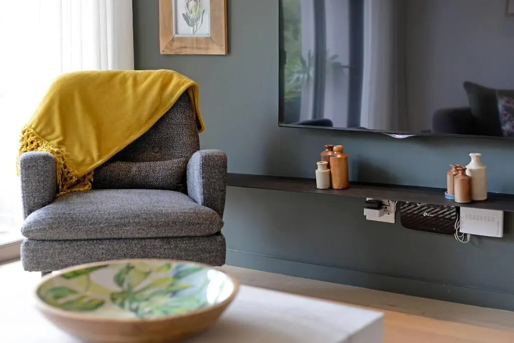 アパート Chic Urban Escape: 2 Bedroom 2 Bath, Near Table Mountain ケープタウン 南アフリカ